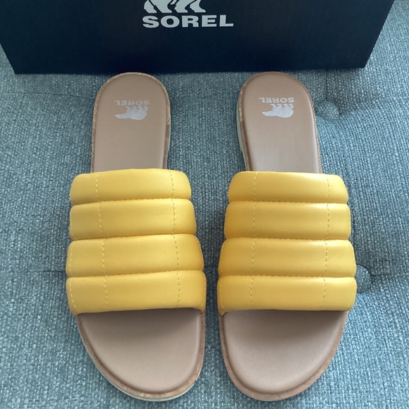 SOREL Ella III Quilted Puff Slide Sandal (Women), size 9.5 M - Picture 1 of 9
